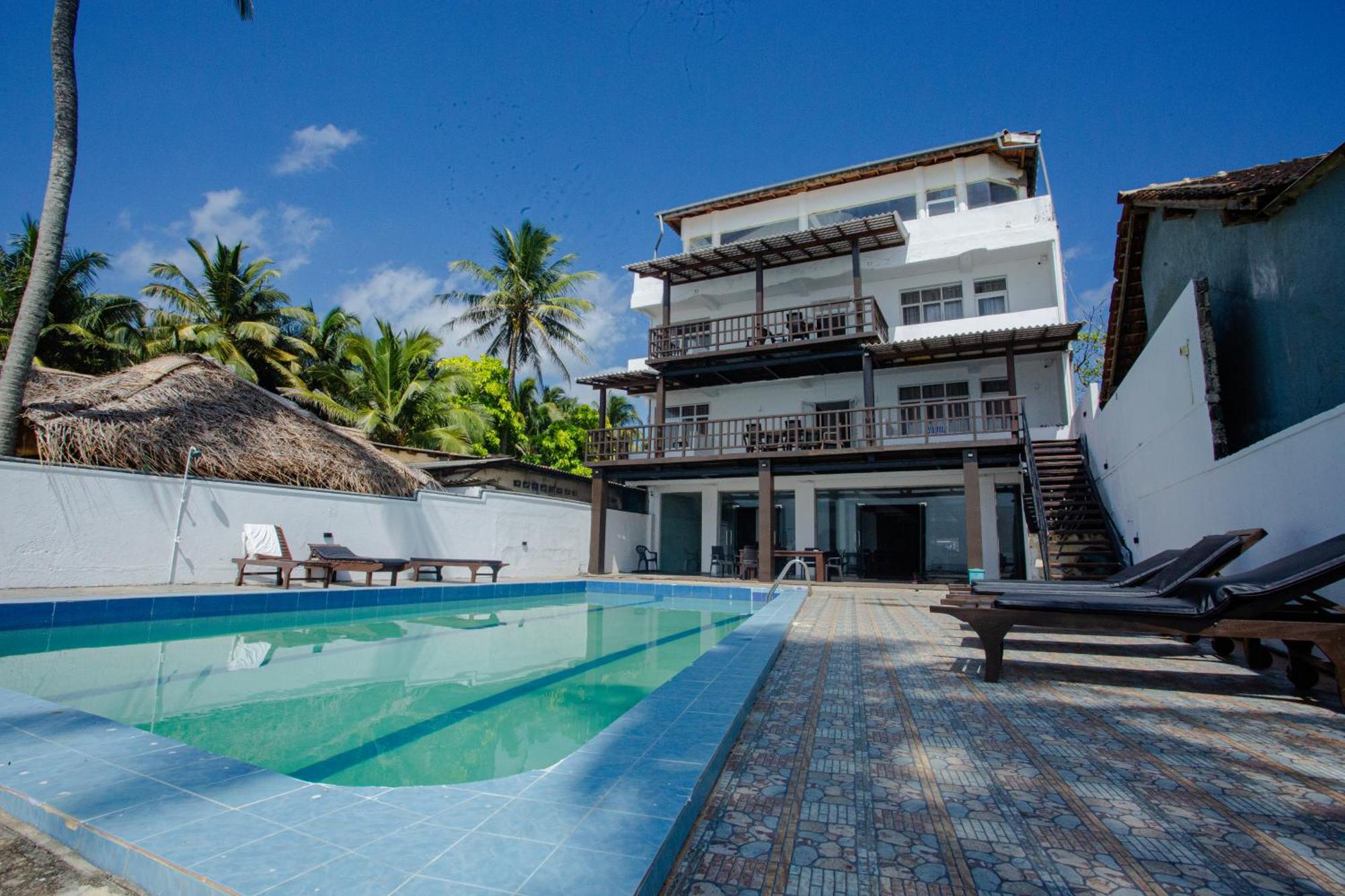 Hotel Lucky Seven Hikkaduwa Exterior foto
