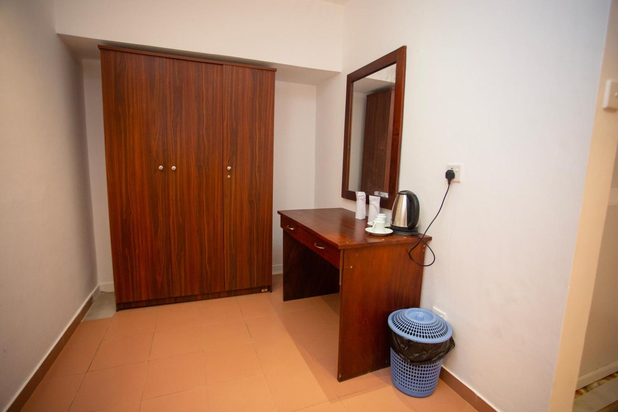 Hotel Lucky Seven Hikkaduwa Exterior foto