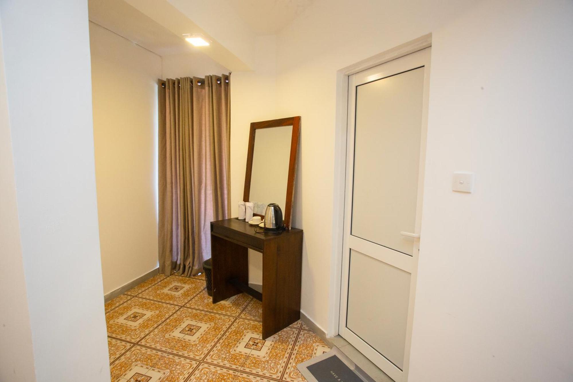 Hotel Lucky Seven Hikkaduwa Exterior foto