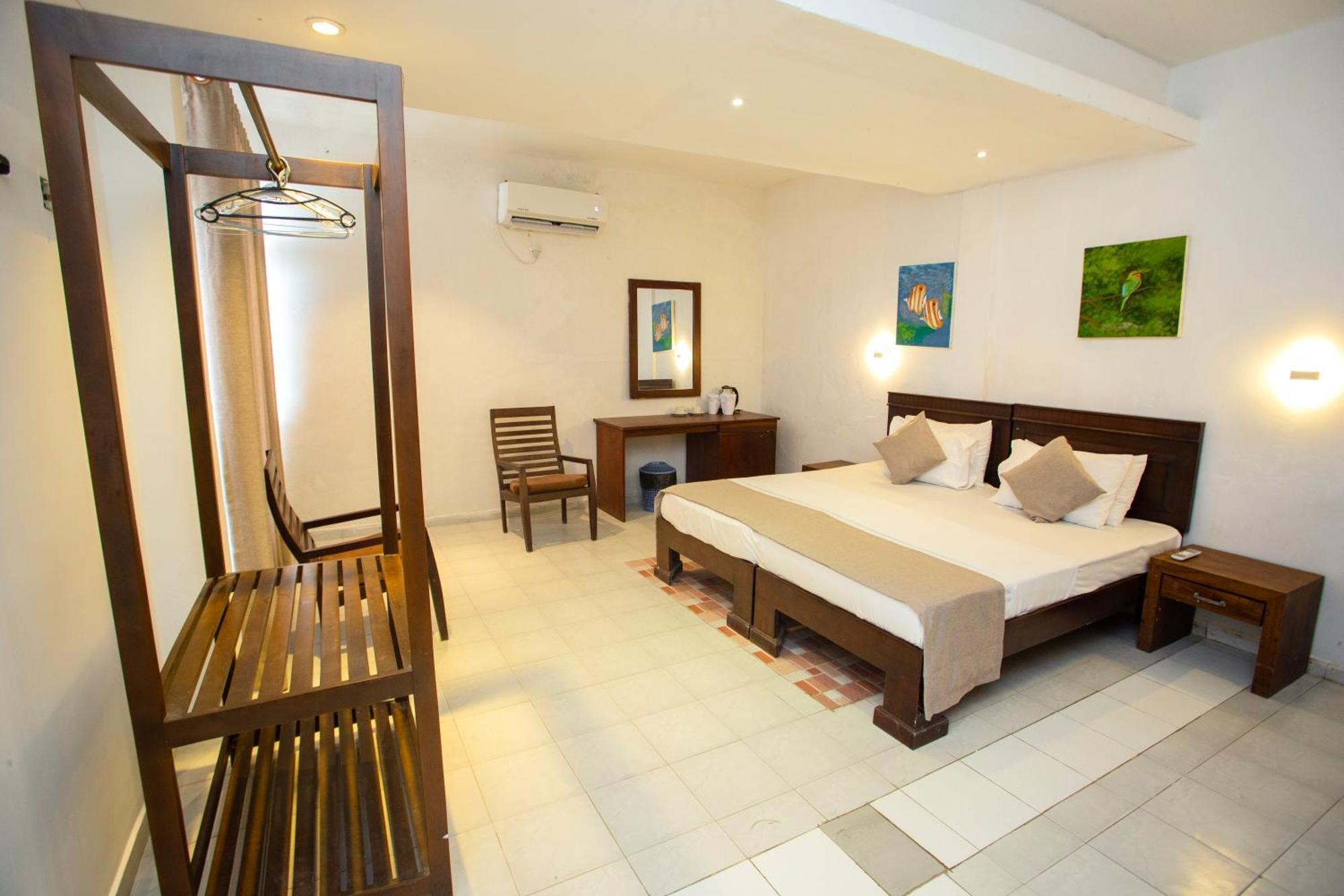 Hotel Lucky Seven Hikkaduwa Exterior foto