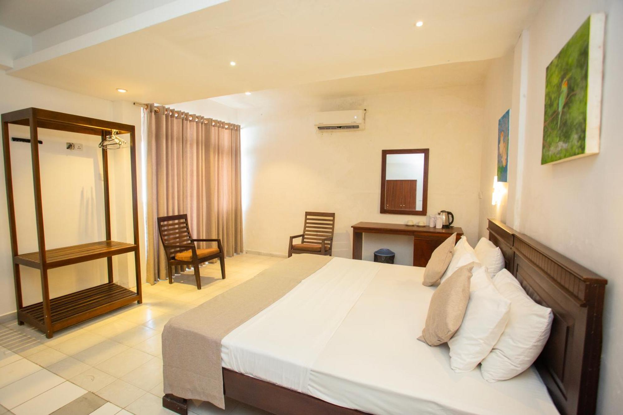 Hotel Lucky Seven Hikkaduwa Exterior foto